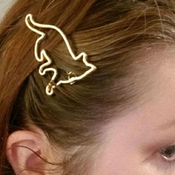 Cat Shaped Metal Hair Clips Goldtone Accessory - Picture 3 of 7